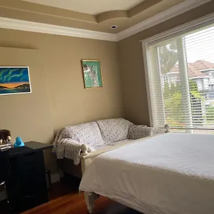 Lucky Suite, Two-bedroom With Independent Entrance In Close To Yvr Holiday home Richmond